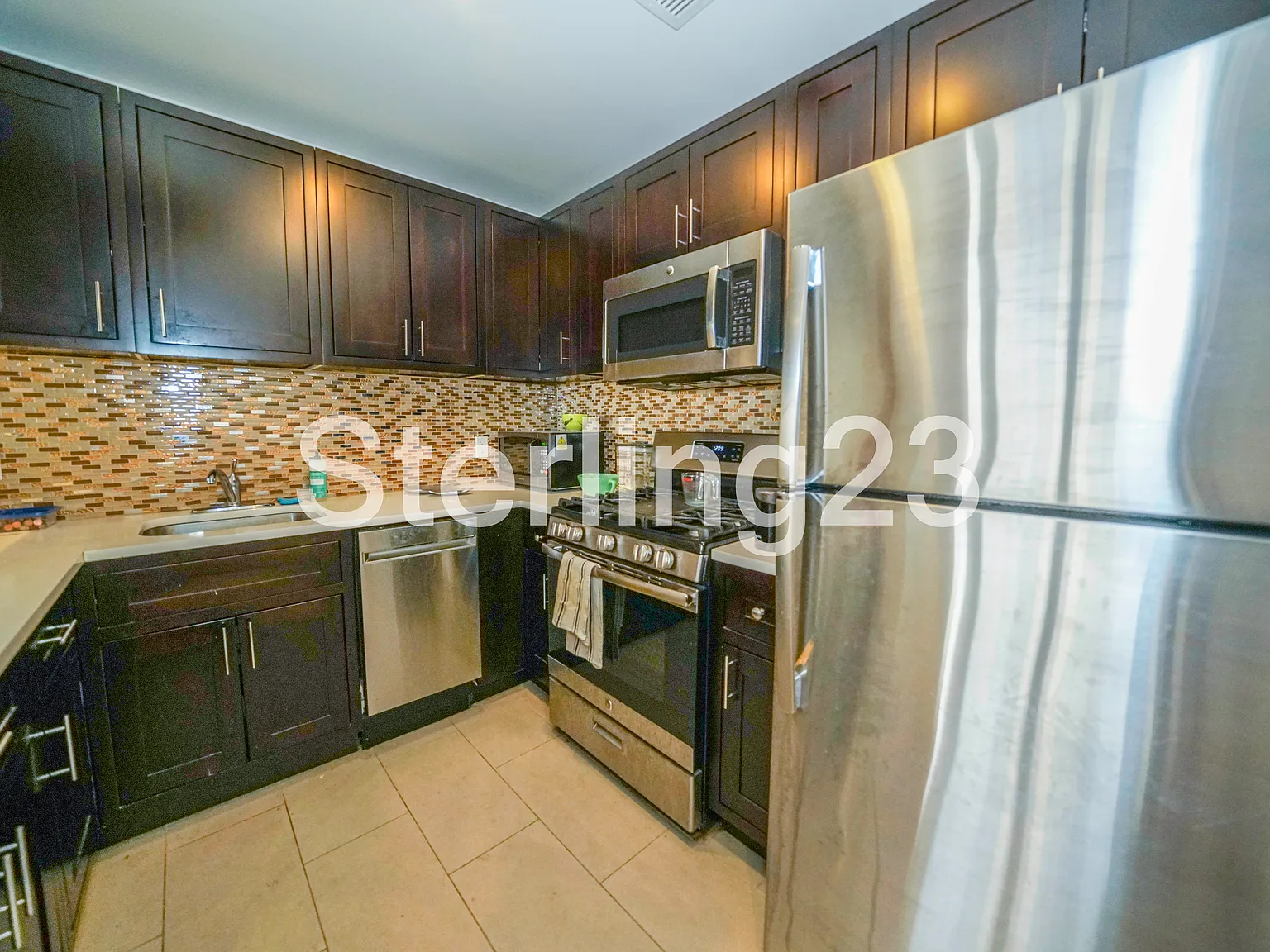 45 Hinckley Place — Photo 3