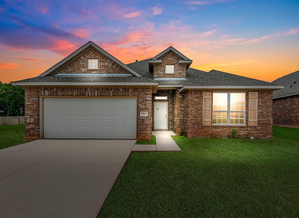 1st image of 19017 Villa Ln