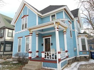 216 College Ave NE, Grand Rapids, MI 49503