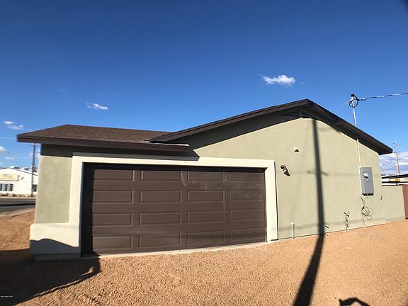 2nd image of 5340 E 29th St