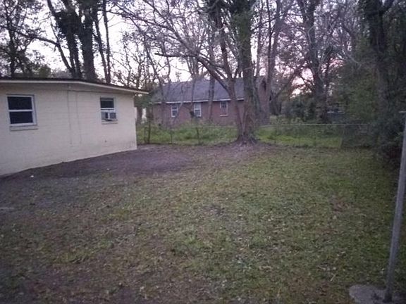 4th image of 3635 Dignan St