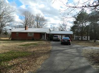 780 Exchange Rd, Wildersville, TN 38388