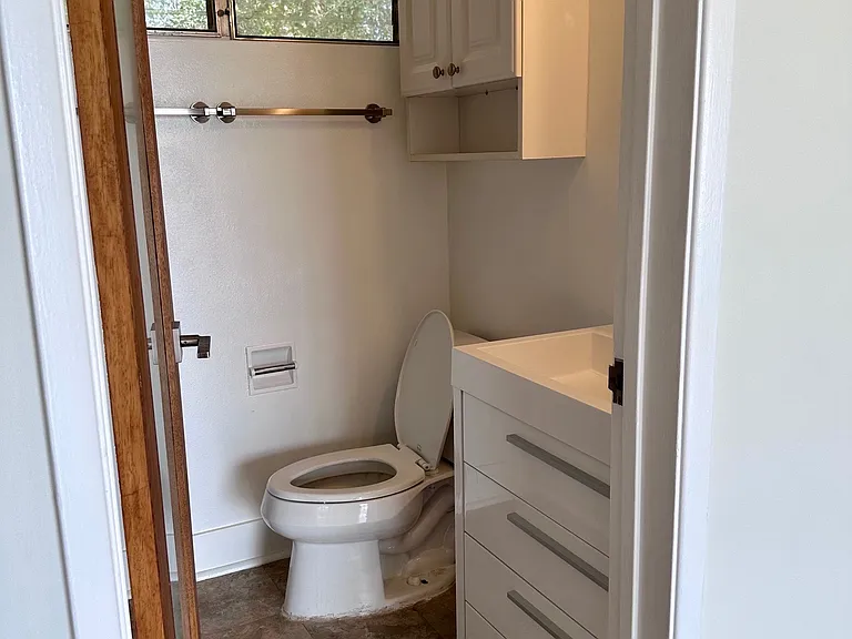 3755 Crownridge Dr — Photo 23