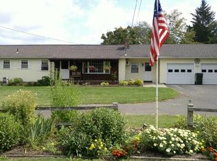 73 N Maple St, Hadley, MA 01035