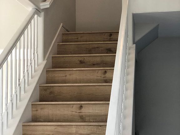 4th image of 3835 E 10th St #3835