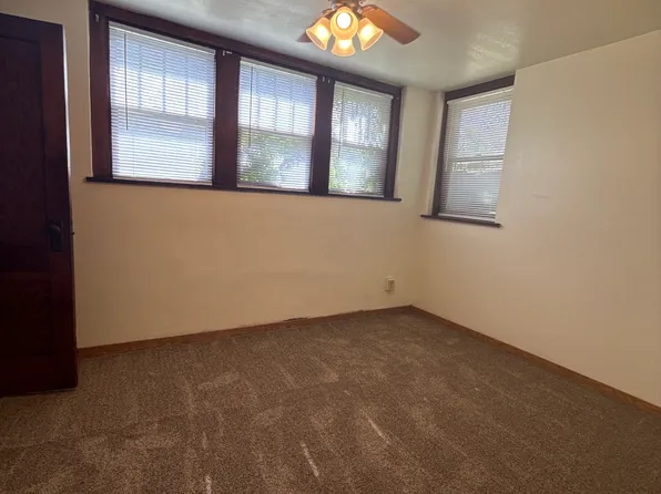 1020 G St #5, Lincoln, NE 68508