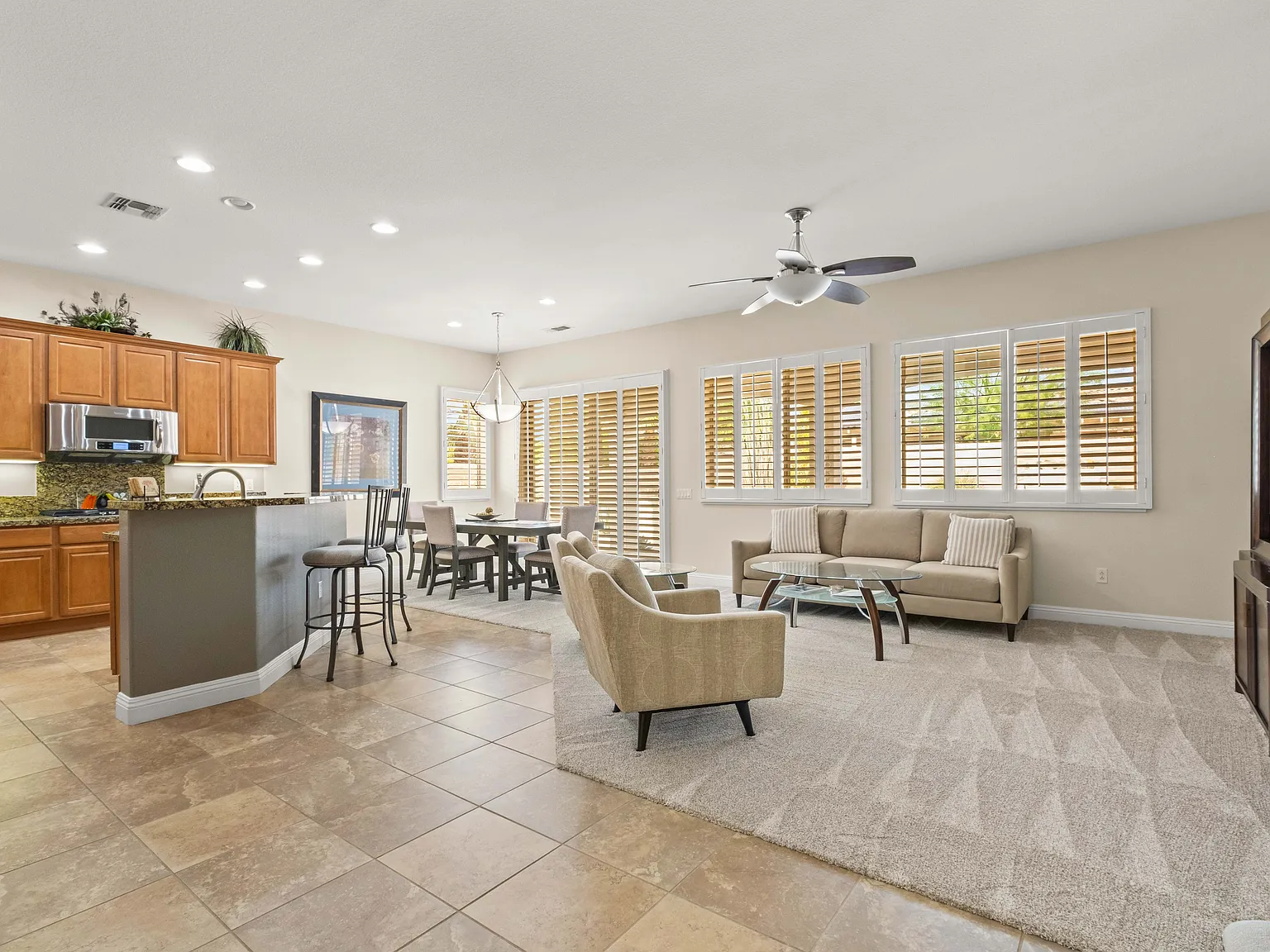 2 bed, 2.5 bath, 1753 sqft, $4,500 — Photo 4