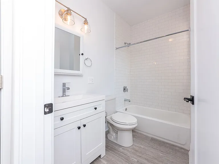 3409 W Fullerton Ave #2 — Photo 9
