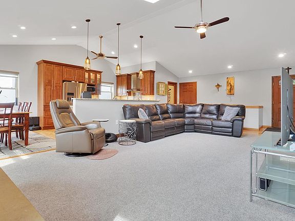 5th image of 1109 Spruce STREET