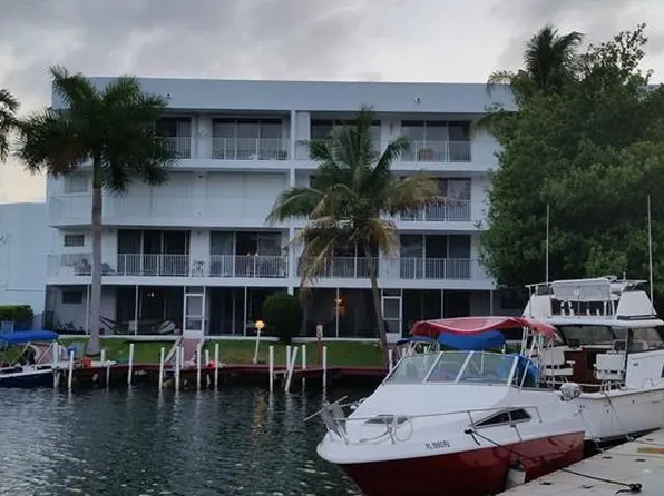 16531 NE 35th Ave, North Miami Beach, FL