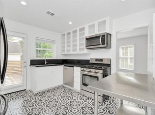 1909 Banks St, Houston, TX 77098