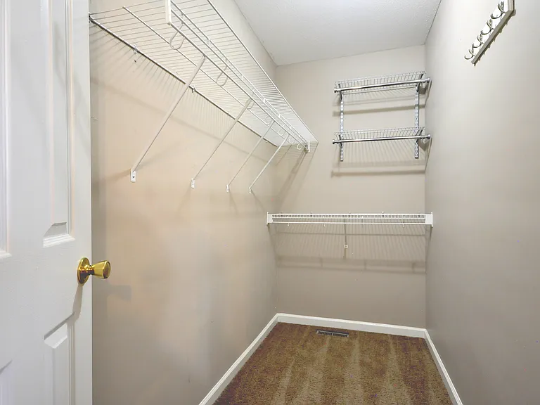 3291 S Senseney Cir — Photo 26