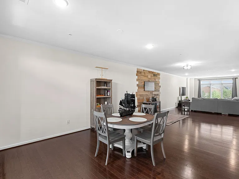 1518 Ribbon Limestone Ter SE — Photo 11