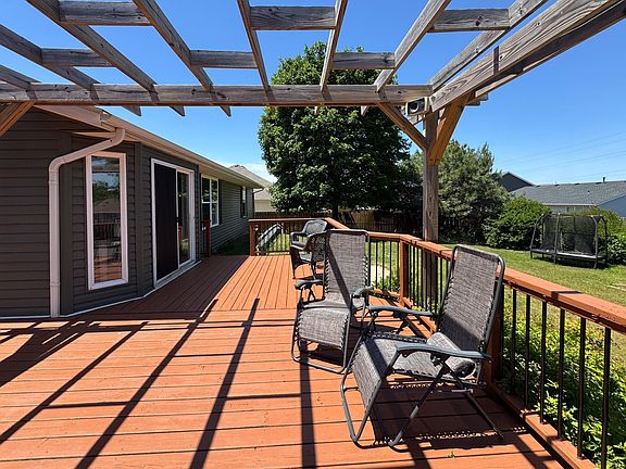 2nd image of 3040 Beutell Ln