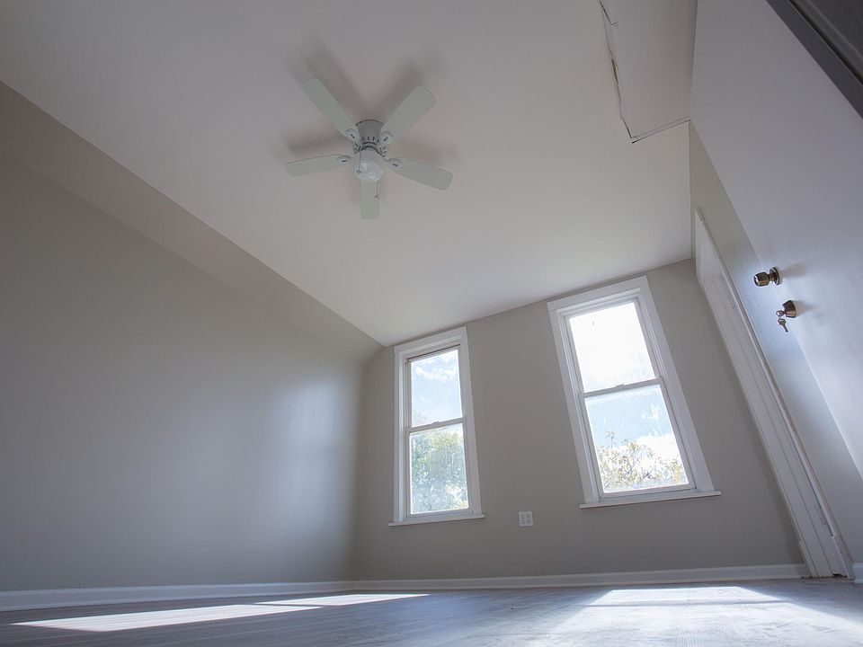 1st image of 3138 W Wabansia Ave #2