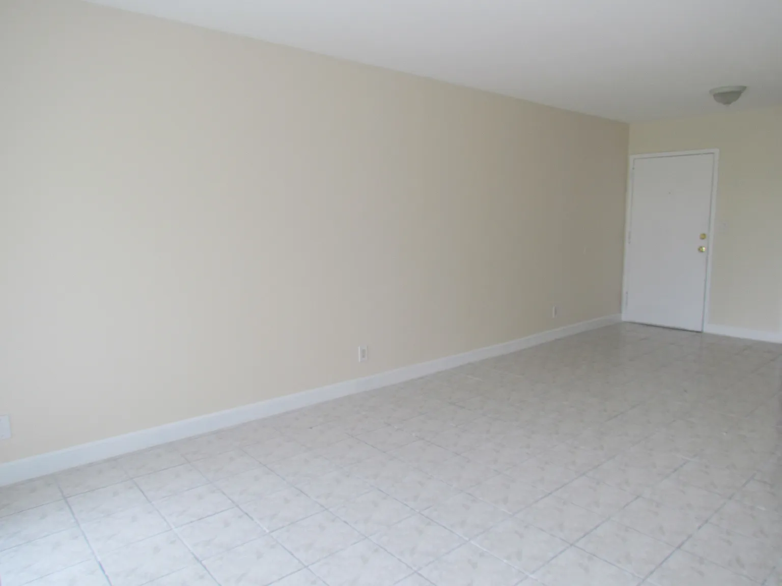 Seawind Lakes I — Photo 3