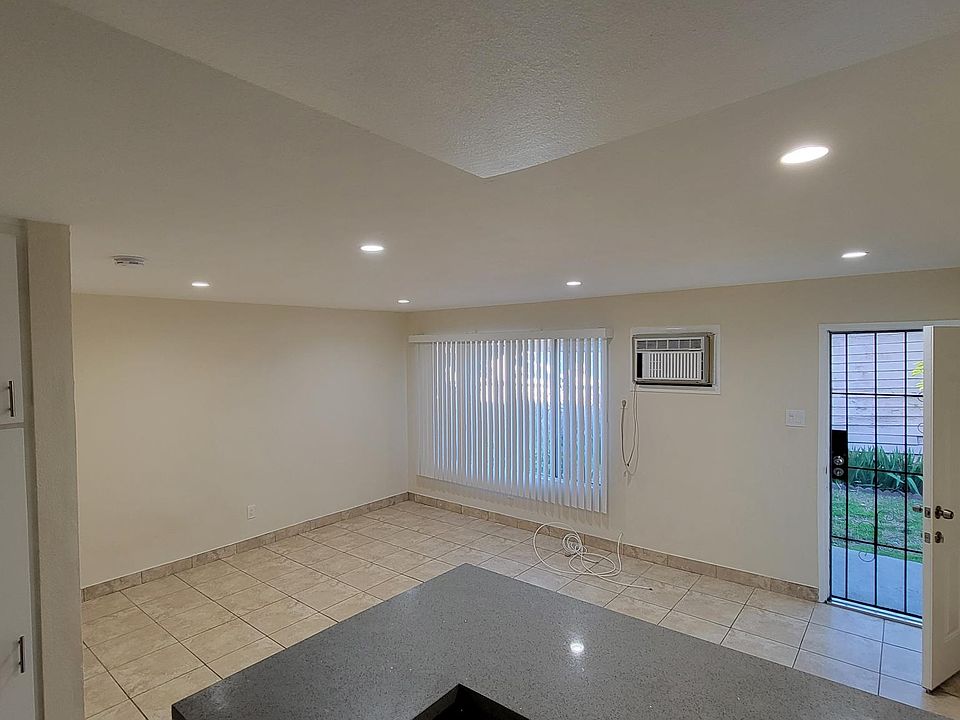 1st image of 1275 Wall Ave #3