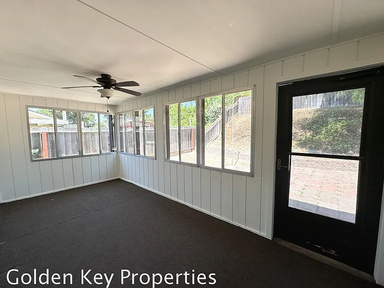 4718 Westridge Dr — Photo 12