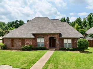 150 Choctaw Bnd, Clinton, MS 39056