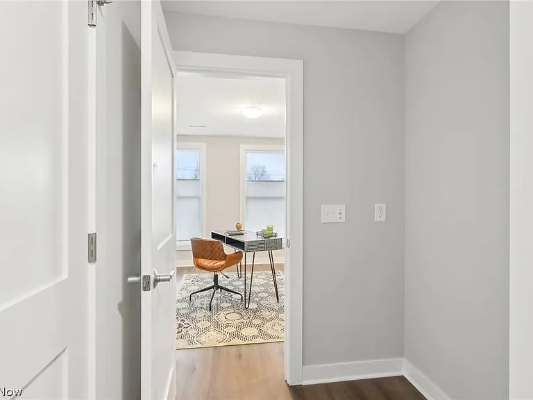 11218 N Park Pl — Photo 16