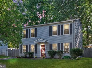5595 Shadybrook Dr, Woodbridge, VA 22193