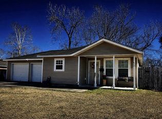 708 E 6th St, Sweeny, TX 77480