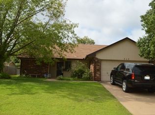 717 E Park Pl, Stillwater, OK 74075