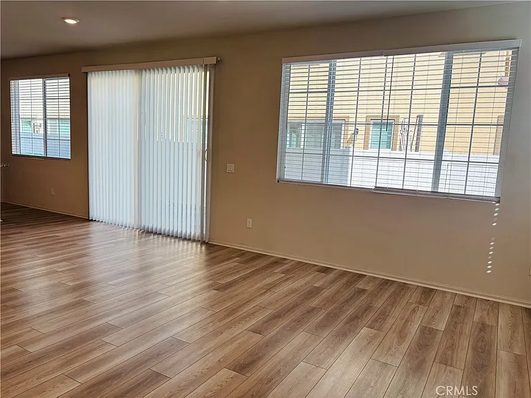 40472 Melrose Dr — Photo 4