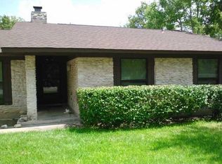 601 Deepwood Dr, Round Rock, TX 78681