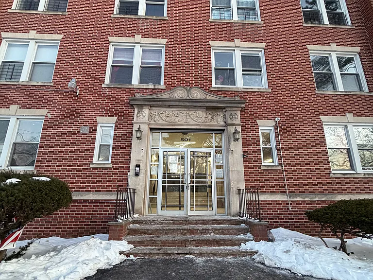 500-04 W 7th St #407 — Photo 1