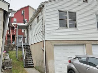 364 Mulberry St, Steelton, PA 17113