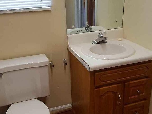 Downstairs Bath/Laundry Room