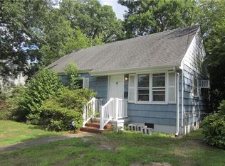 1337 Boxwood Cir, Norfolk, VA 23518