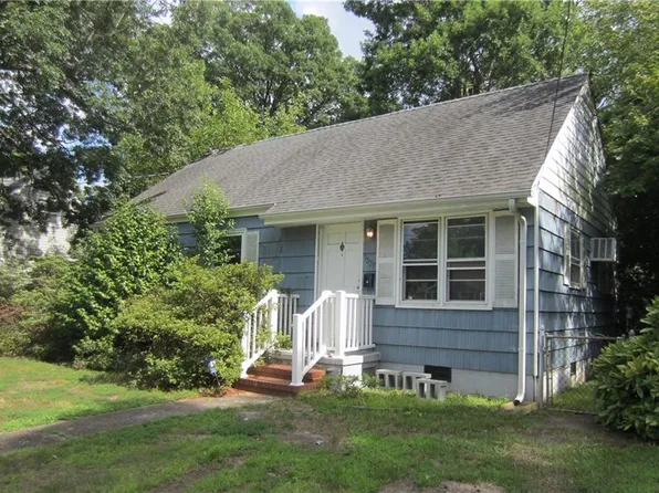 1337 Boxwood Cir, Norfolk, VA 23518