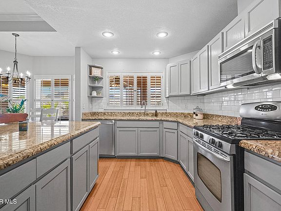 3rd image of 6903 Rock Canyon Dr