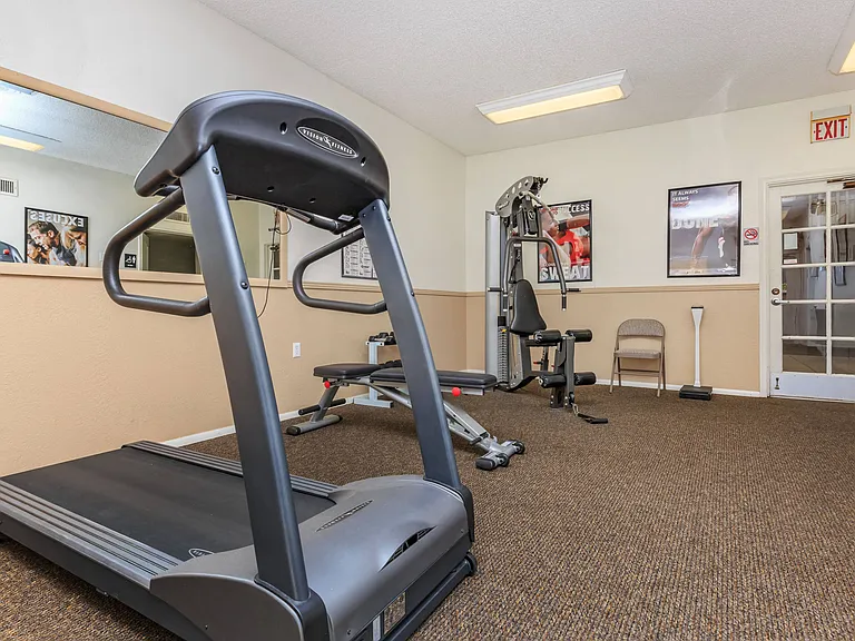 Carondelet Apartments — Photo 12