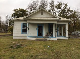 211 E McKinney Ave, Cooper, TX 75432