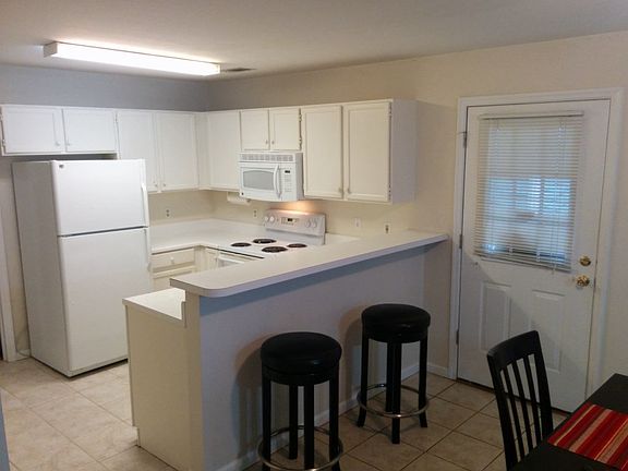 2nd image of 2186 Timberwood Cir S