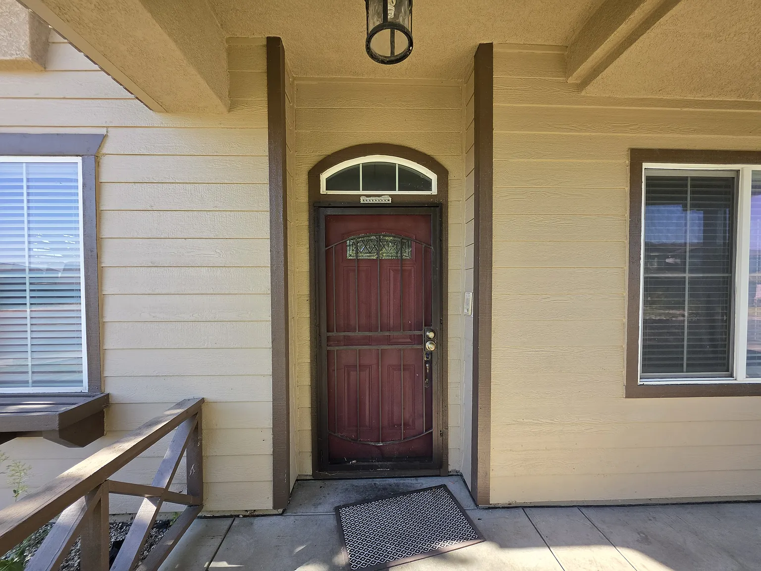 5 bed, 2750 sqft, $3,300 — Photo 4