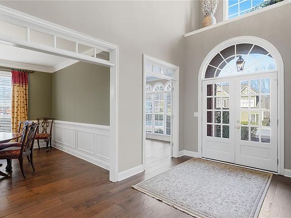 4th image of 4614 Glory Maple Trce