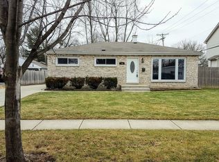 749 W Vermont St, Villa Park, IL 60181