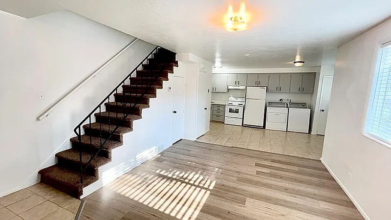 356 N 300 W #6