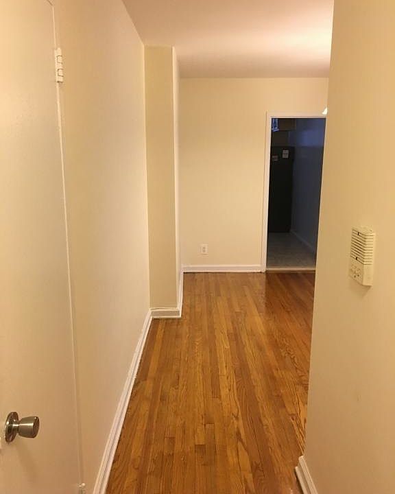 2nd image of 3969 46th St