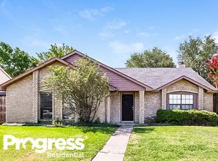 465 Kenya St, Cedar Hill, TX 75104