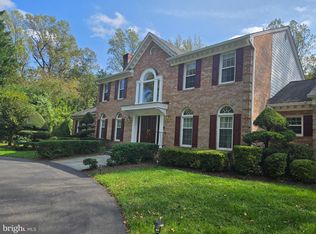 7206 Bradley Blvd, Bethesda, MD 20817