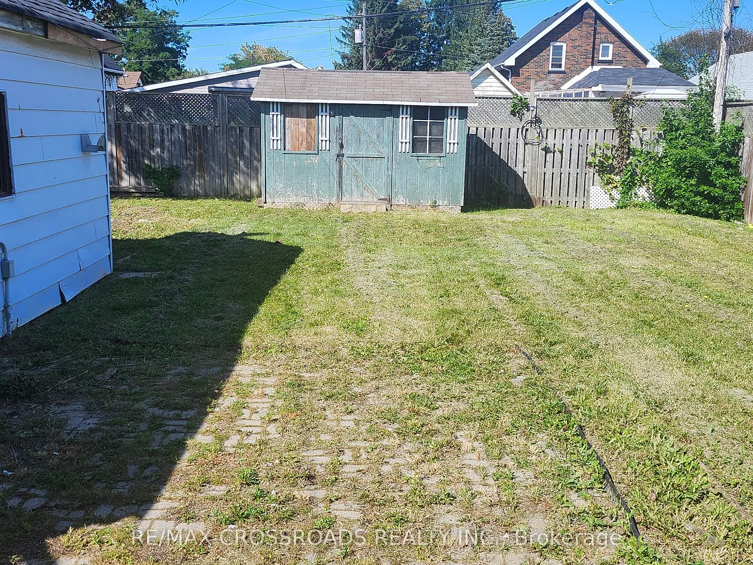 3 bed, $2,050 — Photo 4