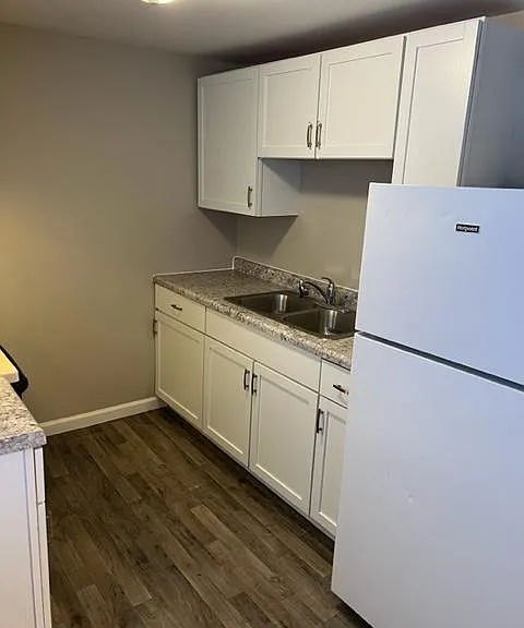 555 N Entrance Ave #2 — Photo 3