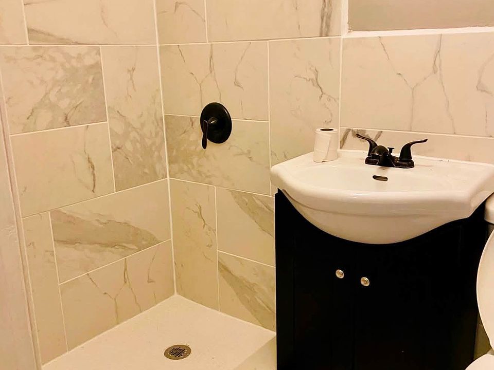 1st image of 1010 3rd Ave #1