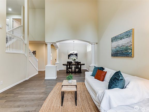 4th image of 16519 37th Drive SE