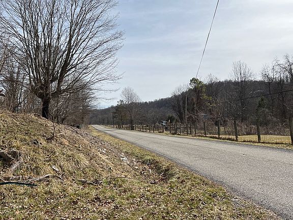 5th image of 2488 Corn Valley Rd